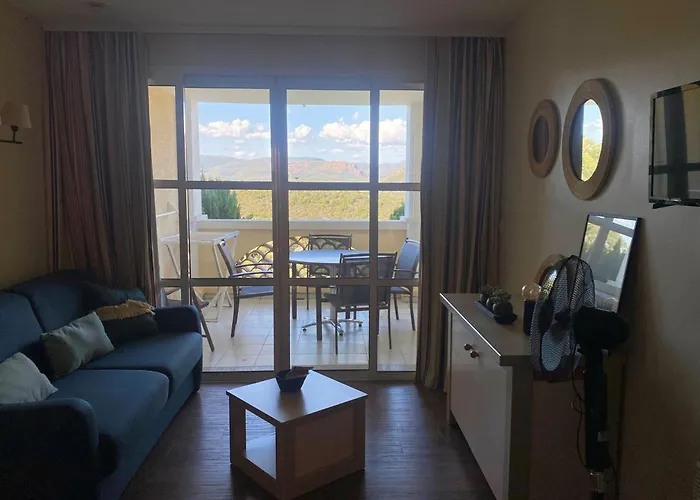 Lumineux 1er Etage Avec Terrasse Couverte, Acces Piscines - 4 Pers - Fr-1-504-665