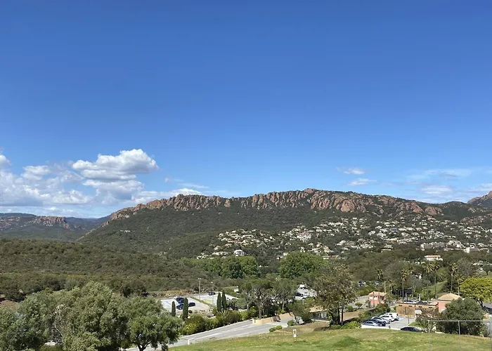 公寓 Lumineux 1er Etage Avec Terrasse Couverte, Acces Piscines - 4 Pers - Fr-1-504-665 *