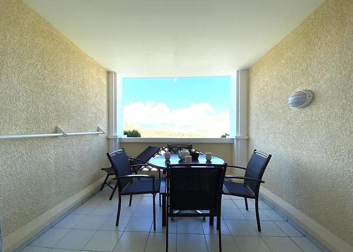 Lumineux 1er Etage Avec Terrasse Couverte, Acces Piscines - 4 Pers - Fr-1-504-665 Apartment *