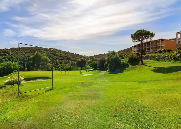 Lumineux 1er Etage Avec Terrasse Couverte, Acces Piscines - 4 Pers - Fr-1-504-665